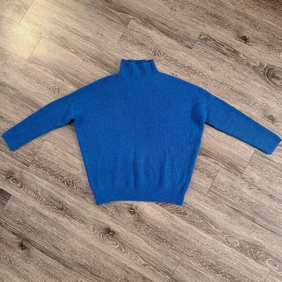 Kinross Cashmere Blue Sweater - Picture 1 of 10